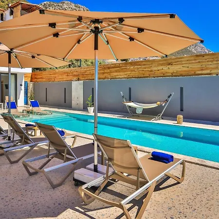 Seaview 3 Bedroom - 7452 *