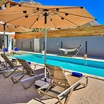 Seaview 3 Bedroom - 7452 *