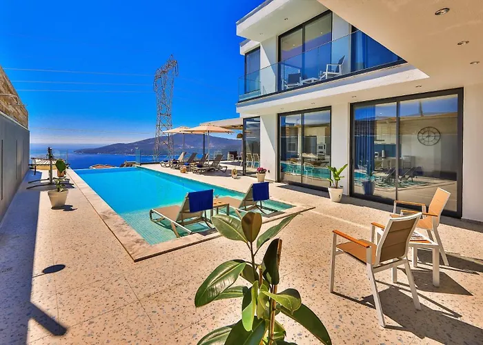 Seaview 3 Bedroom - 7452 *